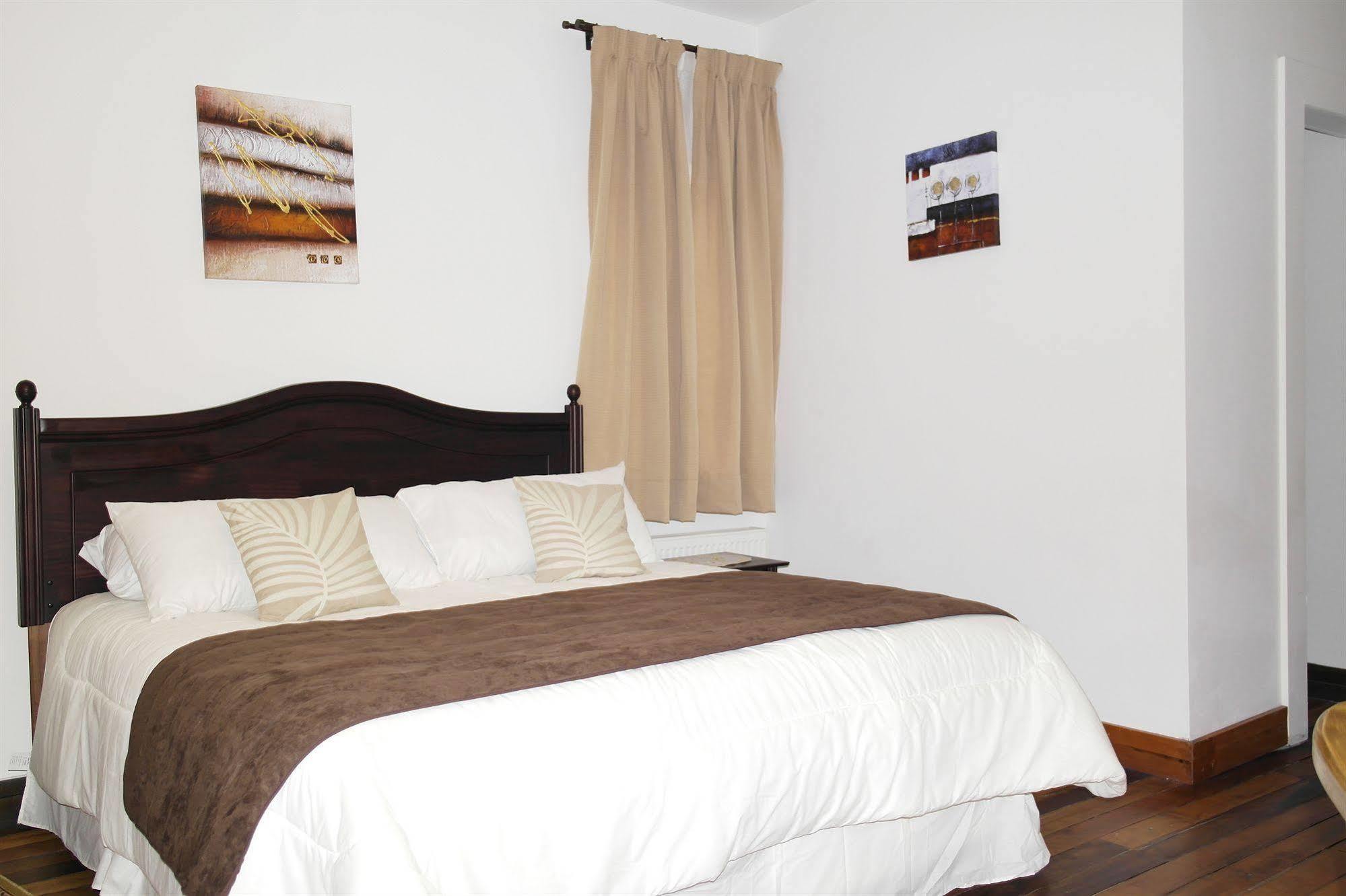סנטיאגו Hotel Casa Lyon מראה חיצוני תמונה